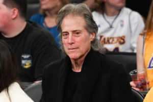 Richard Lewis 